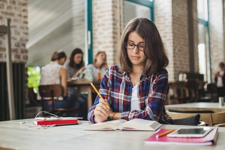 Estudiante